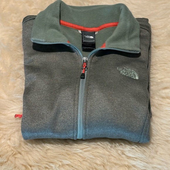 The North Face Agave Softshell Olive and Charcoal Fleece Jacket - Picture 6 of 6